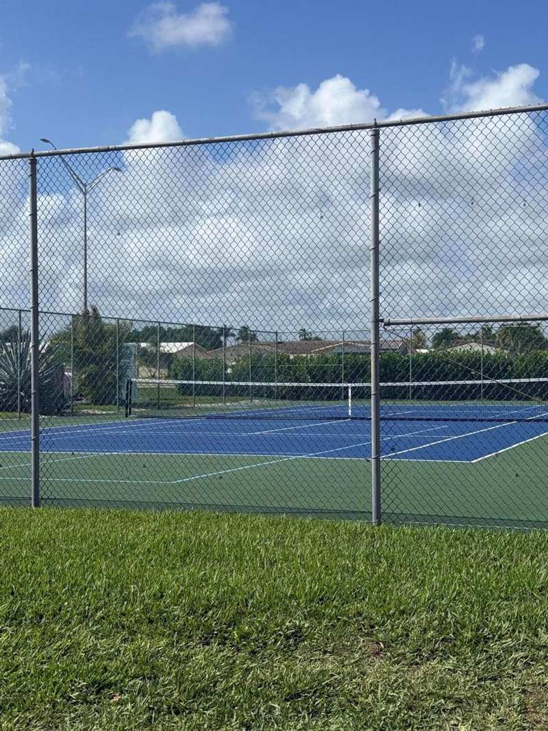 6670 Royal Palm Boulevard # 205k, Margate FL 33063