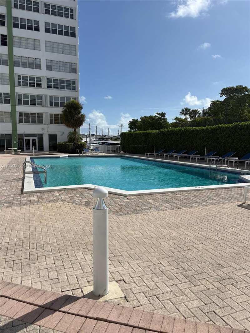 2150 Sans Souci Blvd # B1605, North Miami FL 33181