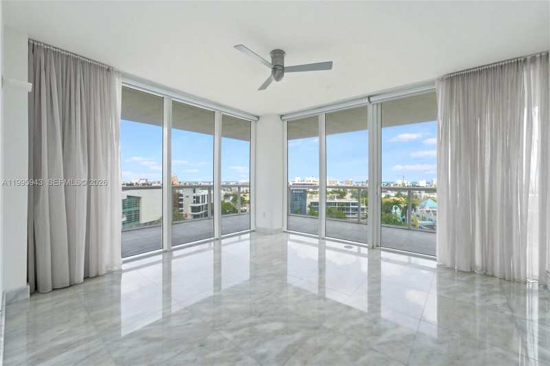 450 Alton Rd # 910, Miami Beach FL 33139