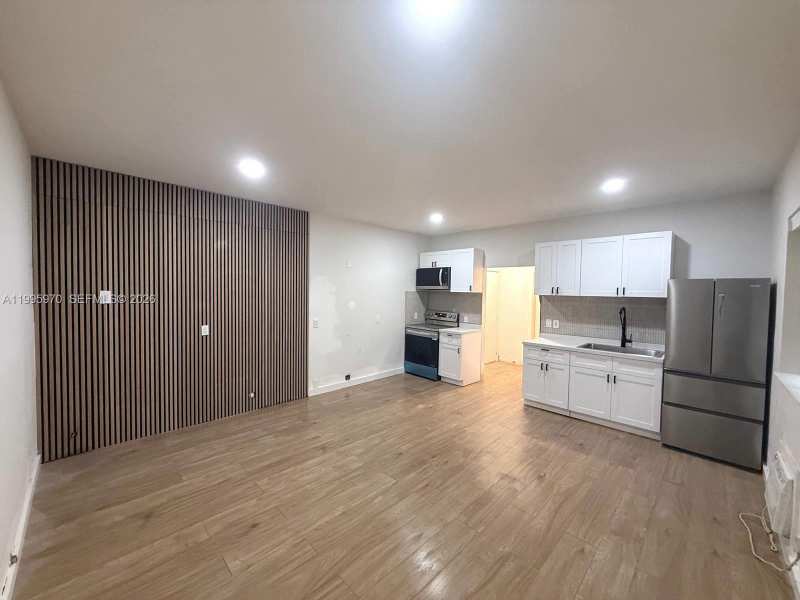 7734 Abbott Ave # 101, Miami Beach FL 33141