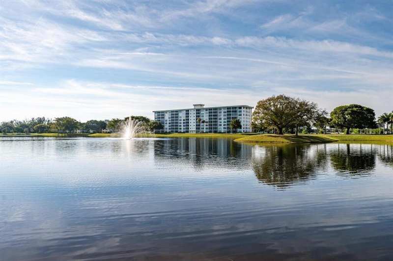 3091 N Course Drive # 303, Pompano Beach FL 33069
