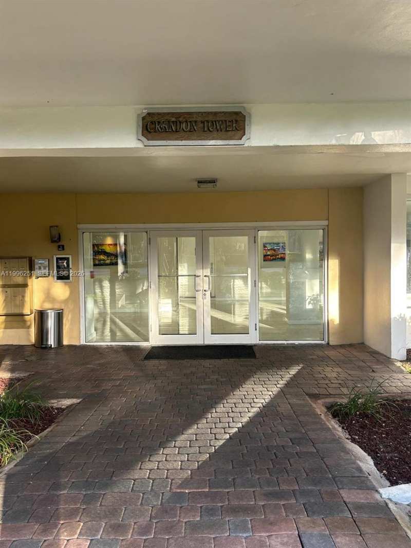 555 Crandon Blvd # 43, Key Biscayne FL 33149