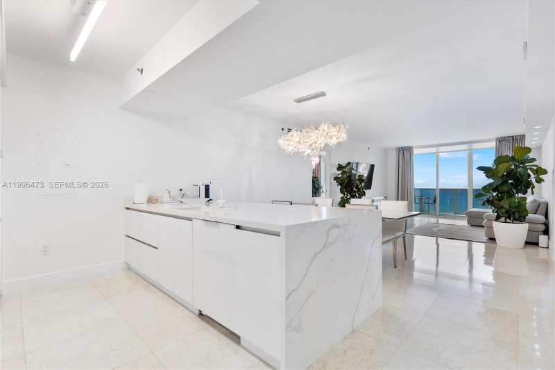 1830 S Ocean Dr # 4503, Hallandale Beach FL 33009