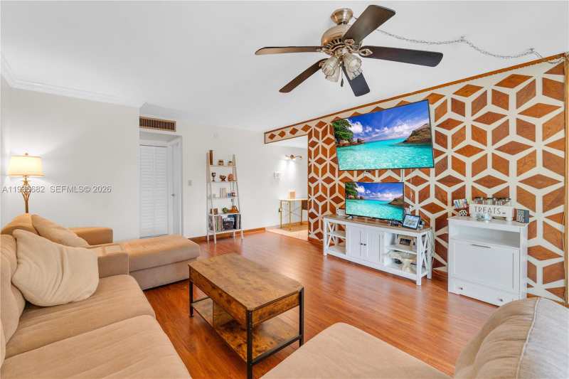 6755 W Broward Blvd # 405, Plantation FL 33317
