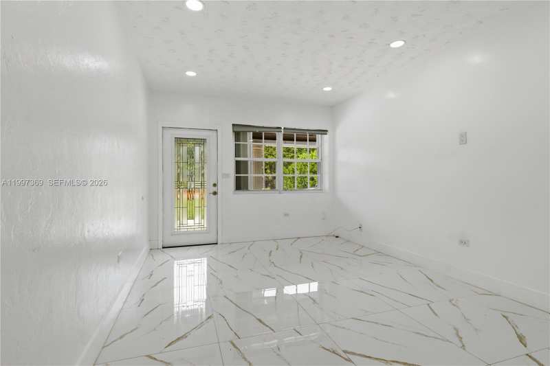 11221 NE 9th Ave # 0, Biscayne Park FL 33161