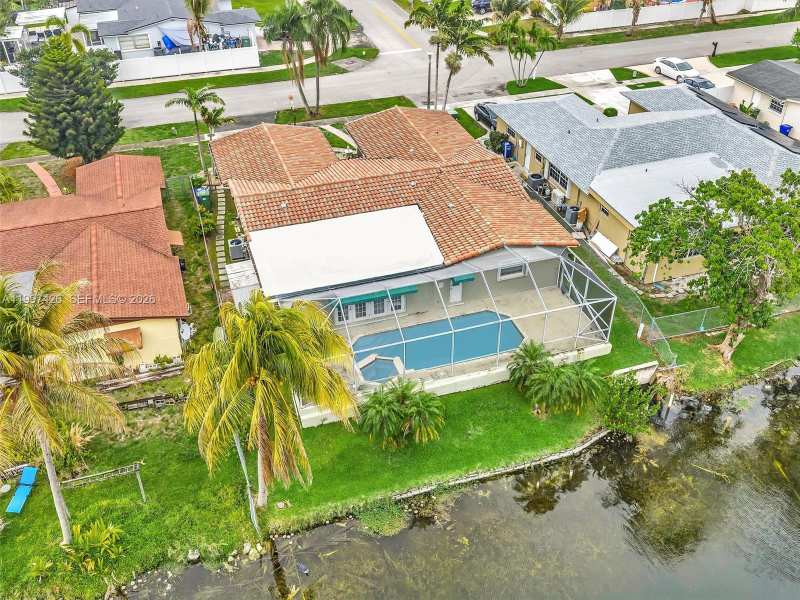 1900 NW 95th Ave, Pembroke Pines FL 33024
