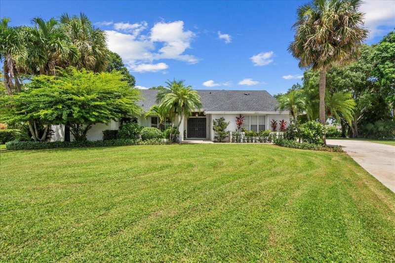 15575 Woodmar Court, Wellington FL 33414
