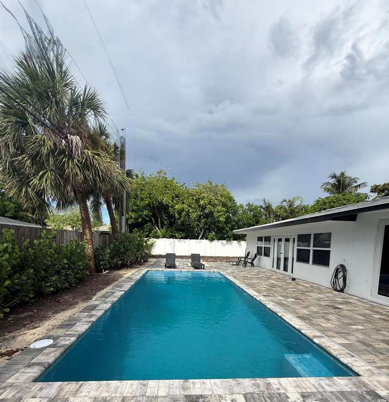 1950 NE 30th Street, Lighthouse Point FL 33064