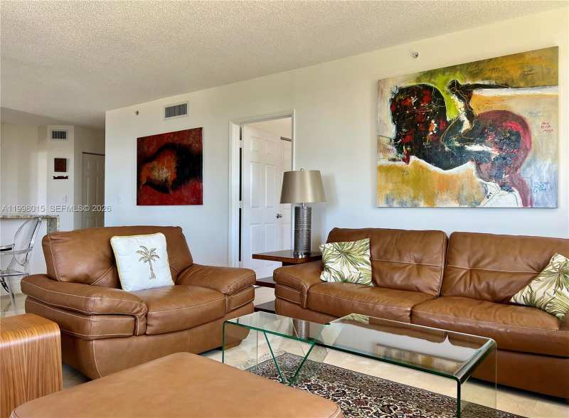 651 Okeechobee Blvd # 811, West Palm Beach FL 33401