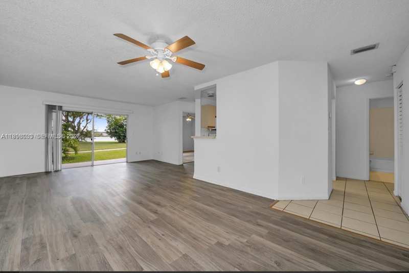 3453 NW 44th St # 104, Oakland Park FL 33309