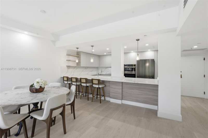 251 Crandon Blvd # 202, Key Biscayne FL 33149