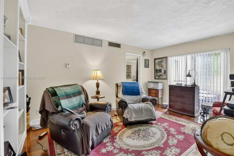 5240 NE 6th Ave # H26, Oakland Park FL 33334