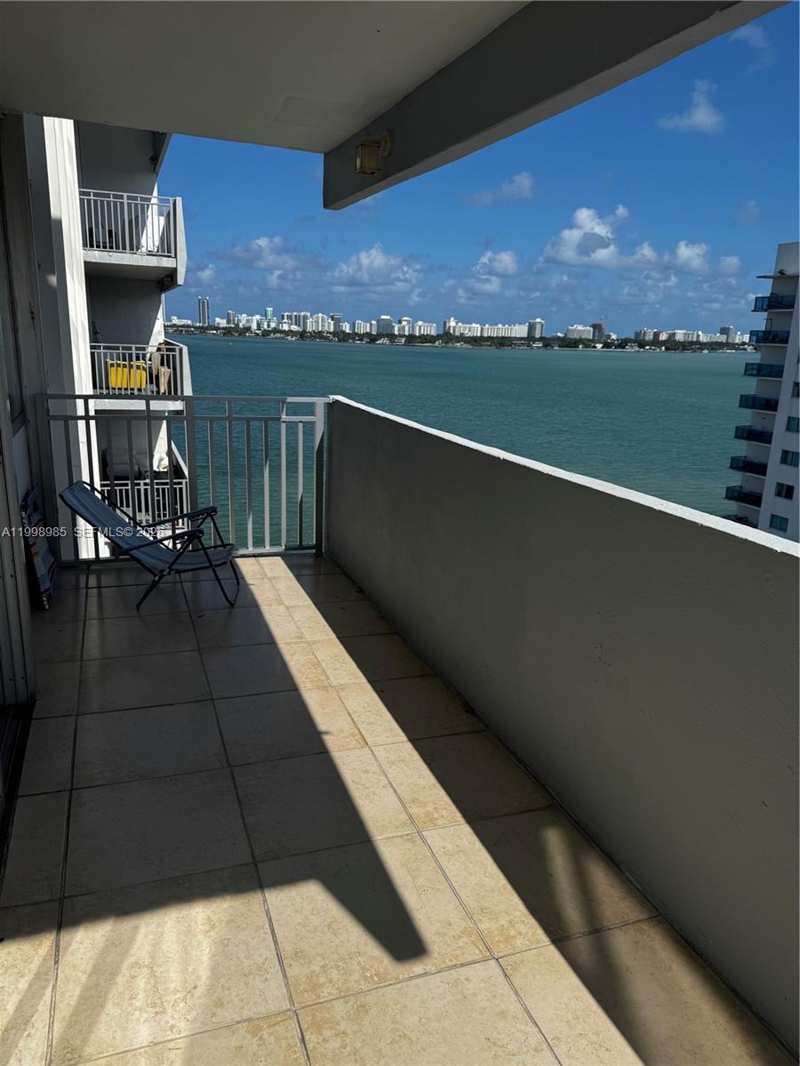 7545 E Treasure Dr # 9K, North Bay Village FL 33141