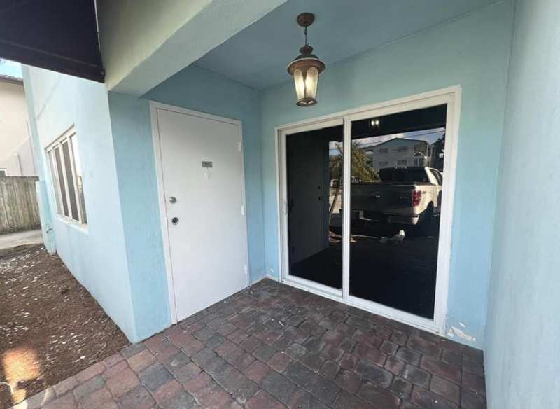 1060 Crystal Lake Drive # 101, Deerfield Beach FL 33064