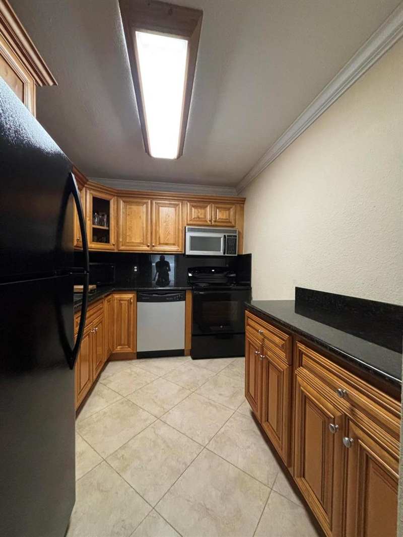 10084 S 42nd Dr Drive # 122, Boynton Beach FL 33436