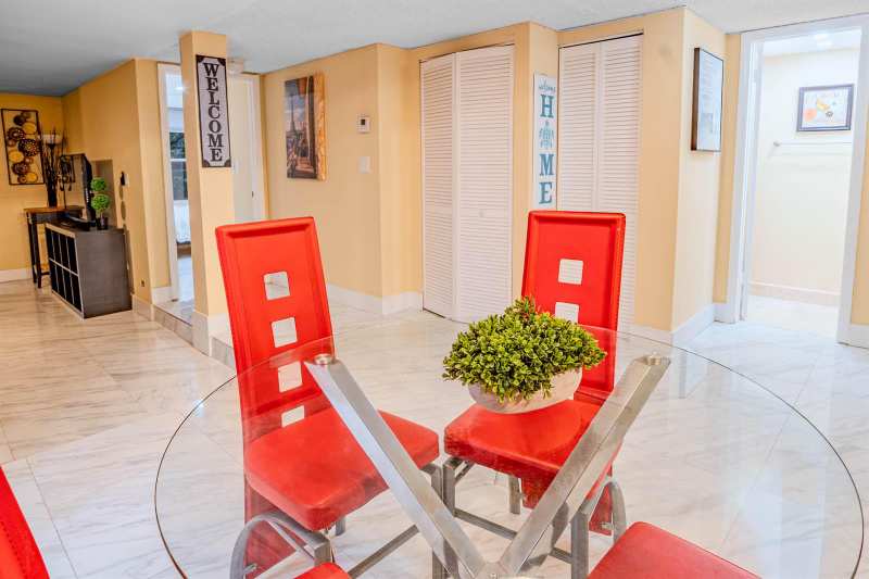 3710 Inverrary Drive # 2s, Lauderhill FL 33319