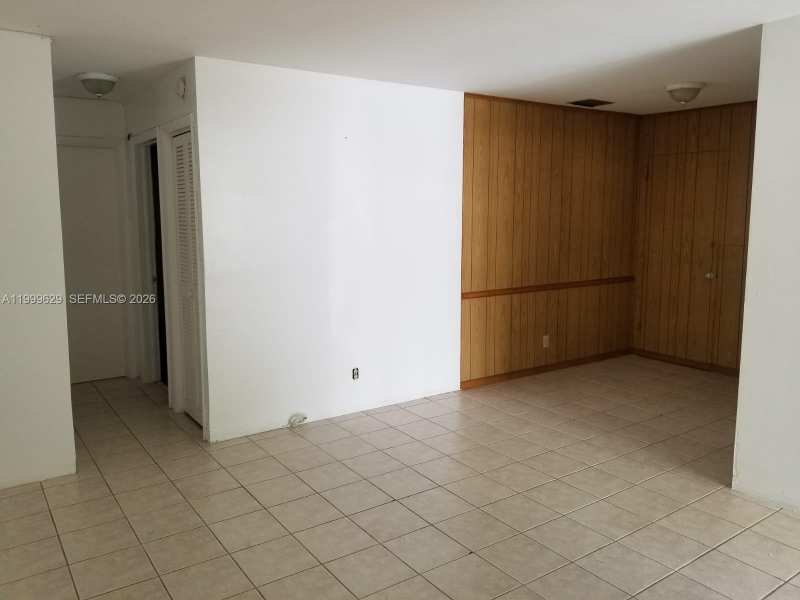 701 NW 1st St # 19, Hallandale Beach FL 33009