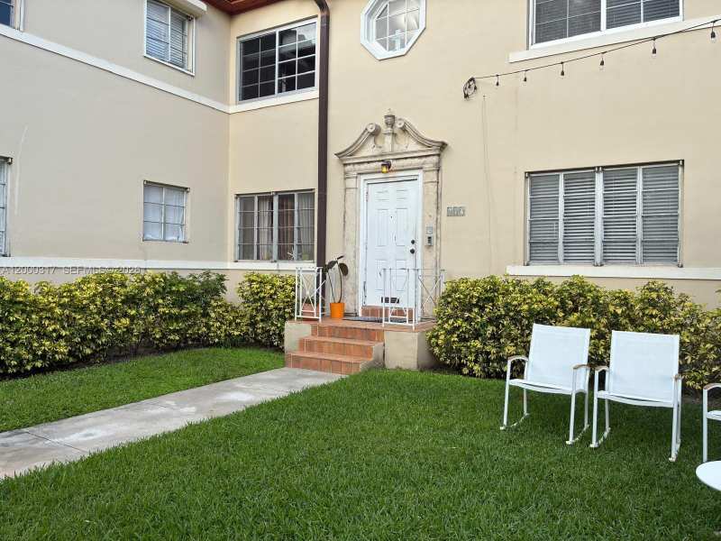 689 NE 92nd St # 11G, Miami Shores FL 33138