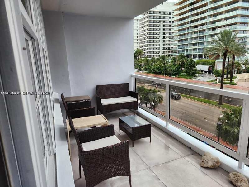 5700 Collins Ave # 4N, Miami Beach FL 33140