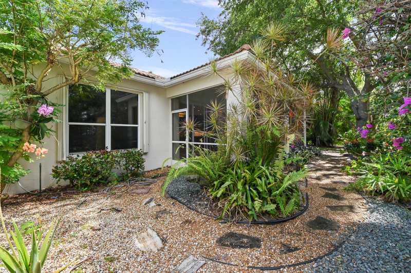 6439 Pebble Creek Way, Boynton Beach FL 33437