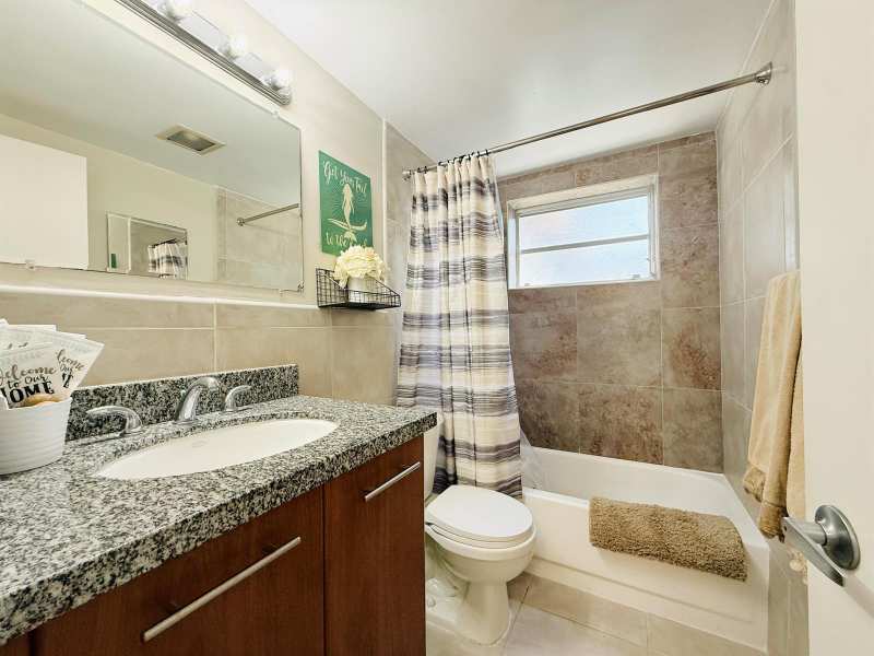 3212 NE 9th # A104, Pompano Beach FL 33062