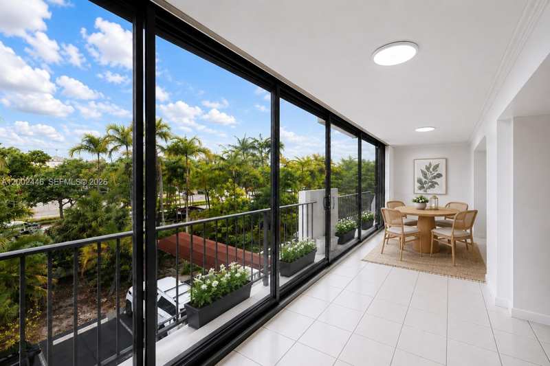 77 Crandon Blvd # 3C, Key Biscayne FL 33149