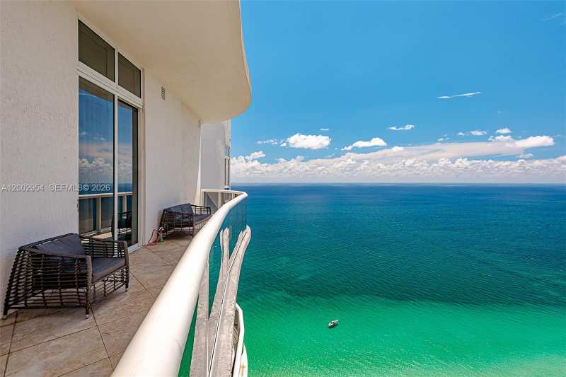 15901 Collins Ave # 4302, Sunny Isles Beach FL 33160