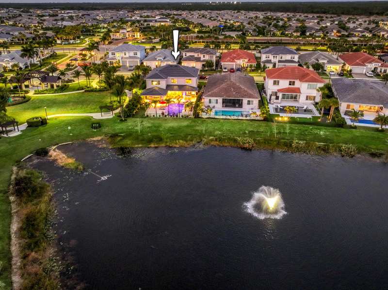 12107 Waterstone Circle, Palm Beach Gardens FL 33412