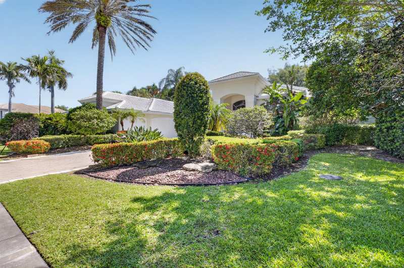 21650 Frontenac Court, Boca Raton FL 33433