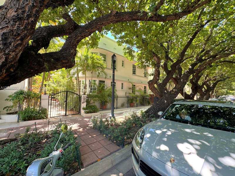 349 Meridian Ave # B202, Miami Beach FL 33139