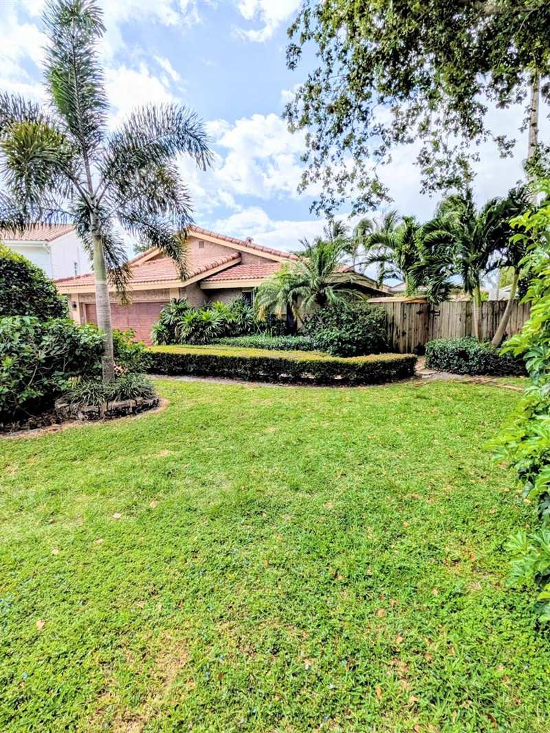 21089 Brookshire Terrace, Boca Raton FL 33433