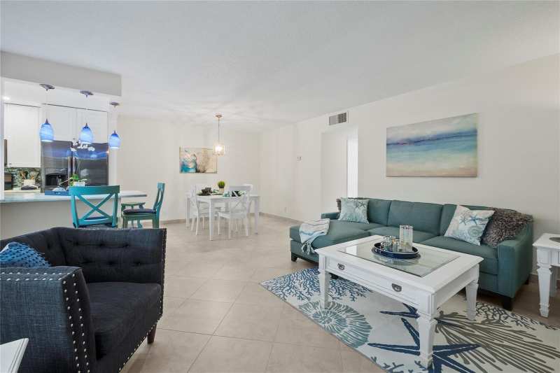 1340 NE 28th Avenue # 242, Pompano Beach FL 33062