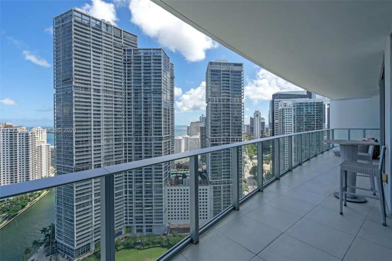 200 Biscayne Boulevard Way # 3407, Miami FL 33131