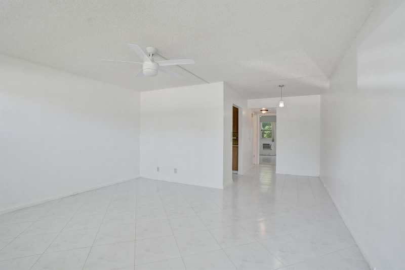 392 Durham Circle # M, Deerfield Beach FL 33442