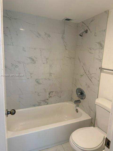7031 Environ Blvd # 221, Lauderhill FL 33319