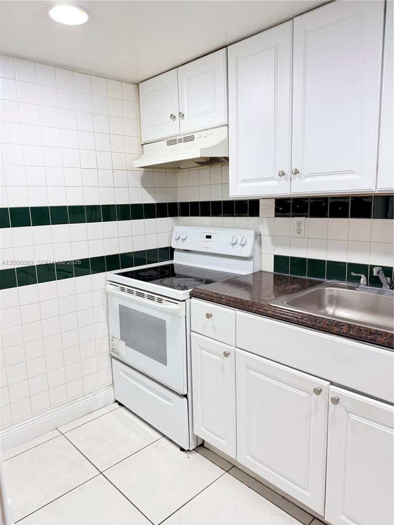 10090 NW 80th Ct # 1203, Hialeah Gardens FL 33016