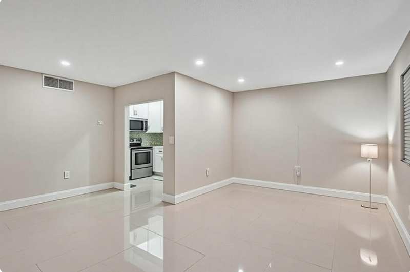 4980 E Sabal Palm Boulevard E # 124, Tamarac FL 33319