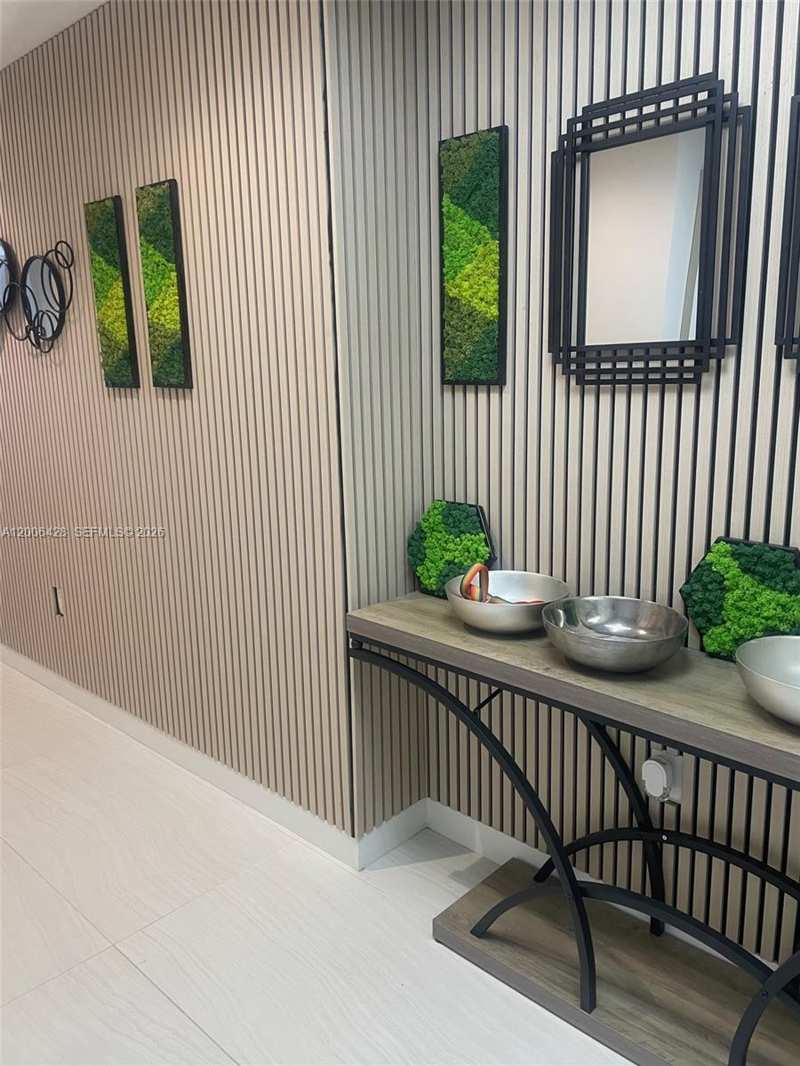 220 SE Mizner Blvd # 321, Boca Raton FL 33432