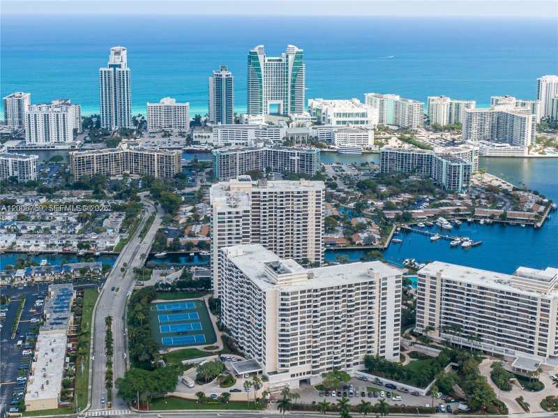 600 Three Islands Blvd # 1102, Hallandale Beach FL 33009
