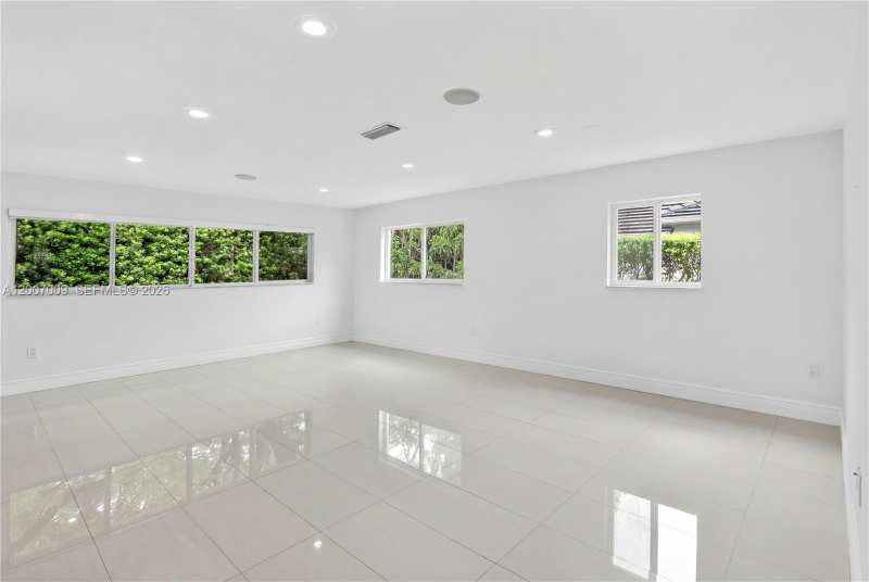 5106 S Le Jeune Rd., Coral Gables FL 33146