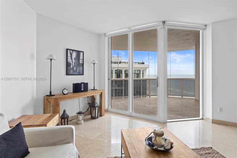 4779 Collins Ave # 1908, Miami Beach FL 33140