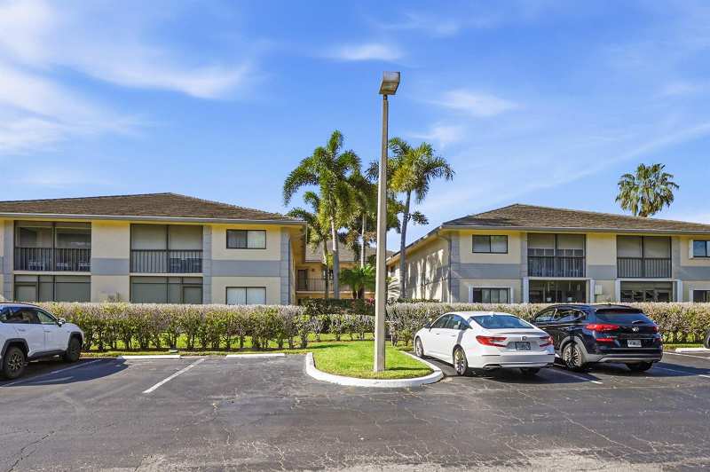 15378 Lakes Of Delray Boulevard # 15, Delray Beach FL 33484