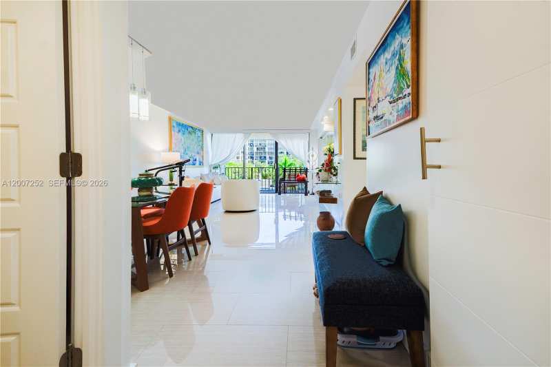 400 Leslie Dr # 319, Hallandale Beach FL 33009