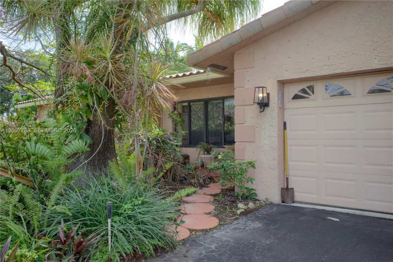 11075 NW 38th St, Coral Springs FL 33065