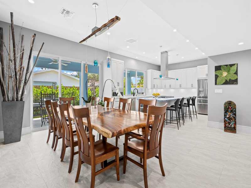 2754 NE 31st Court, Lighthouse Point FL 33064