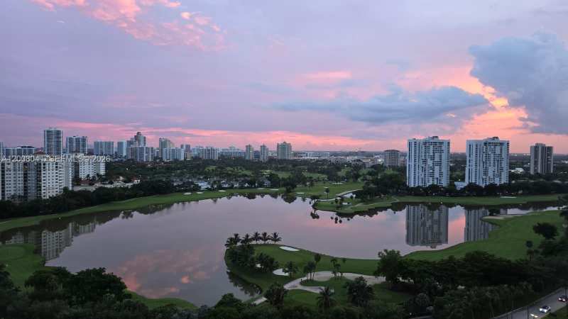 3731 N Country Club Dr # 24, Aventura FL 33180