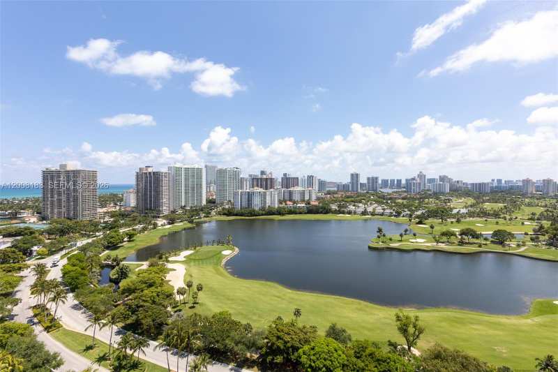 3675 N Country Club Dr # 410, Aventura FL 33180