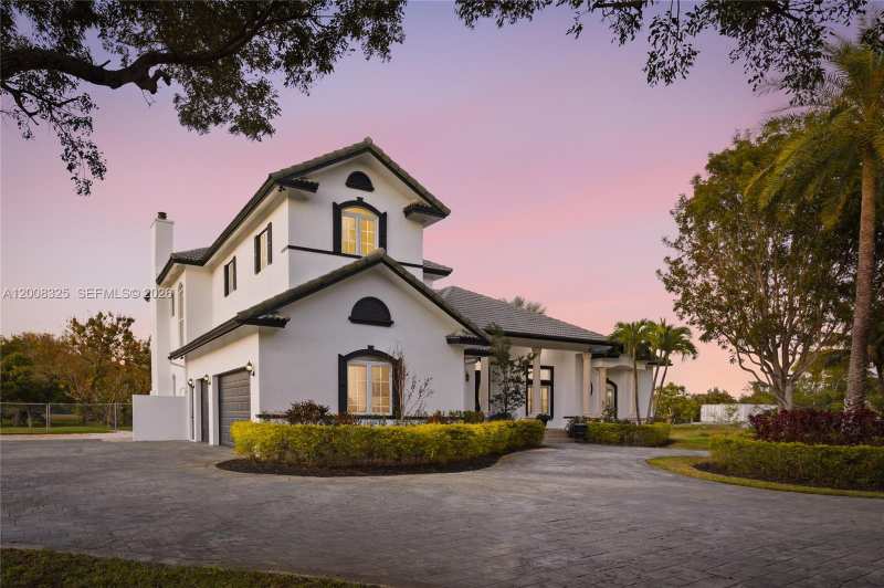 20401 SW 48th Pl, Southwest Ranches FL 33332