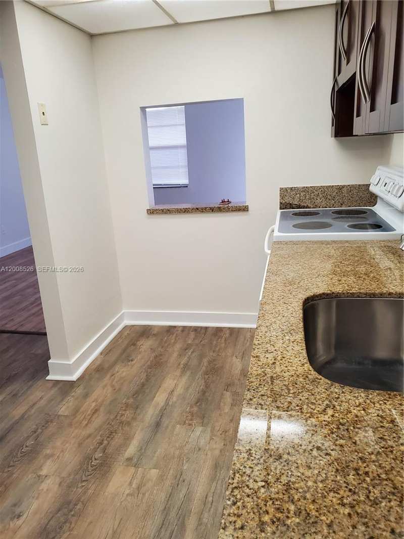 1230 NE 139th St # 409, North Miami FL 33161