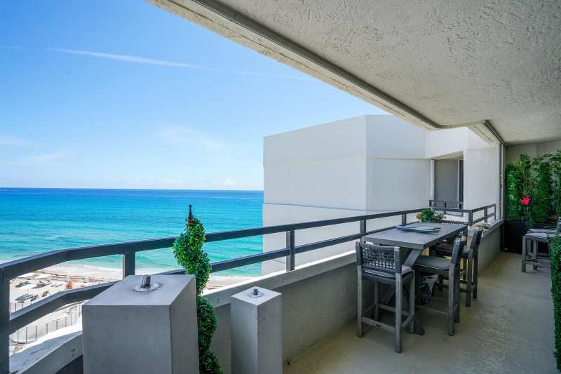 3560 S Ocean Boulevard, South Palm Beach FL 33480